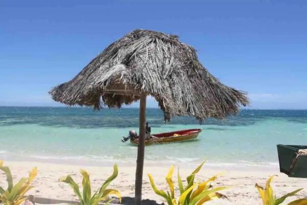 Mana Lagoon Backpackers 빌라 외부 사진